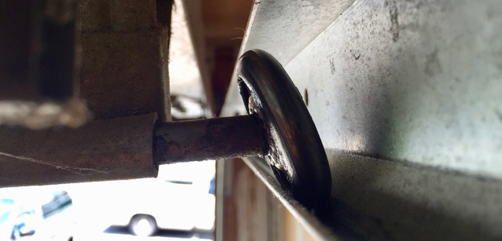 garage door rollers repair in Tarzana